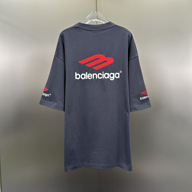 Camiseta Balenciaga Logo Embroidered Preta