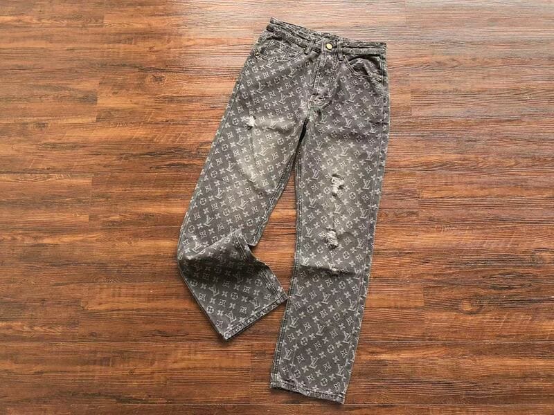 Calça Louis Vuitton Distressed Baggy Monogram Jeans