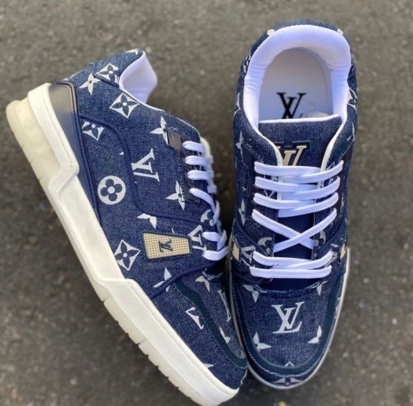 Tênis Louis Vuitton Trainer - Jeans