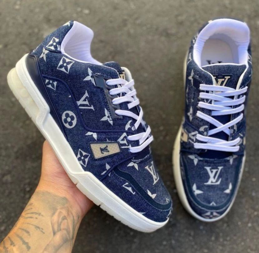 Tênis Louis Vuitton Trainer - Jeans